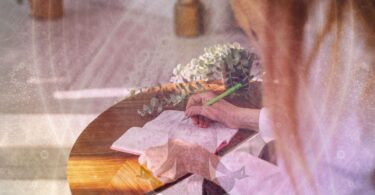how to manifest in a journal